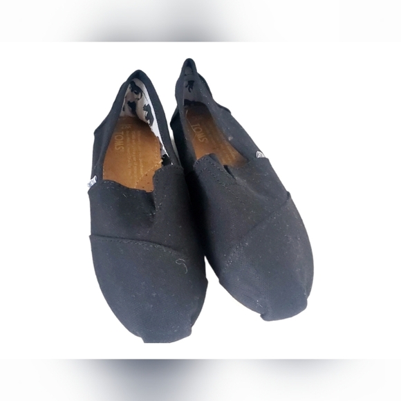 Tom's Slip On Black Canvas Shoes Girls Size 7 - Picture 1 of 4